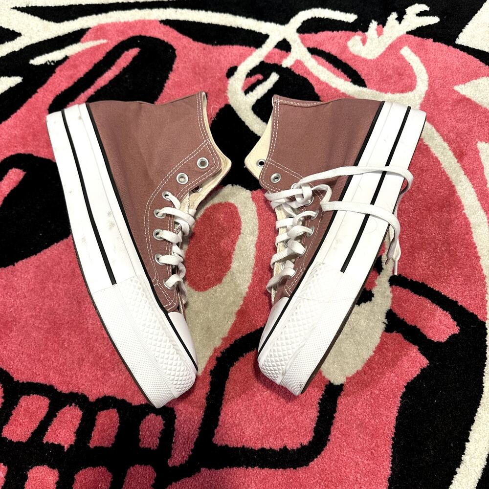 Platform Converse Salmon – Women’s SZ 9 – NWOT – As Pictured